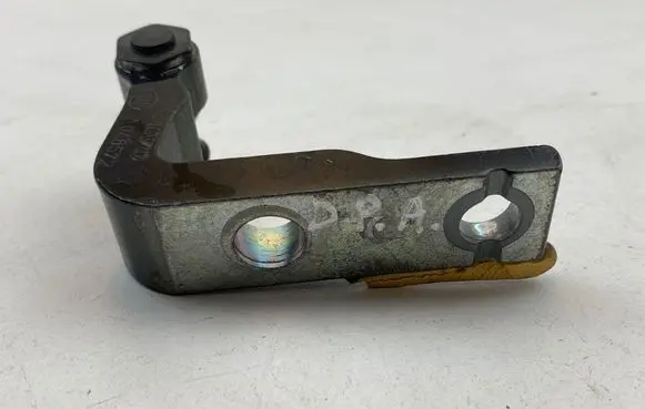 Volvo S90, V90 Rear door lower hinge A046572