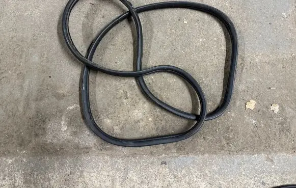 Citroen C1 Trunk rubber seal (body) 