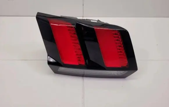 Peugeot 3008 II Tailgate rear/tail lights 9810477880