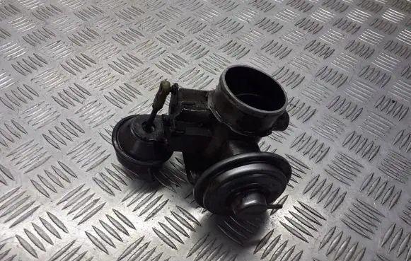 Chrysler Grand Voyager IV EGR valve