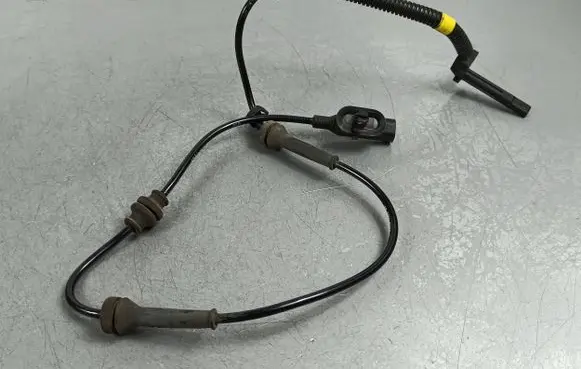 Jeep Cherokee ABS brake wheel speed sensor 68141887AC