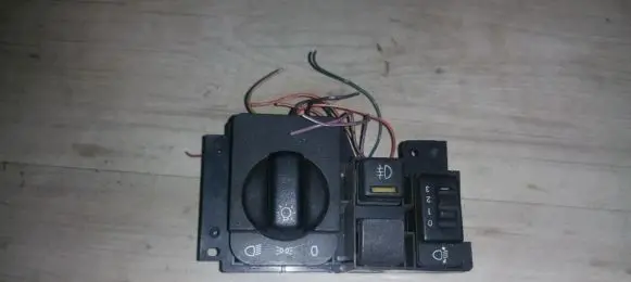 Headlight level height control switch