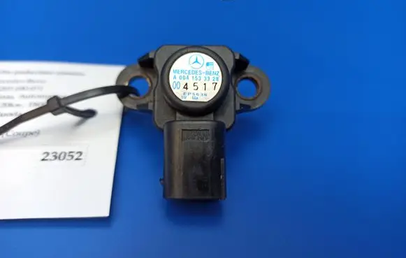 Mercedes-Benz C W203 Air pressure sensor A0041533328