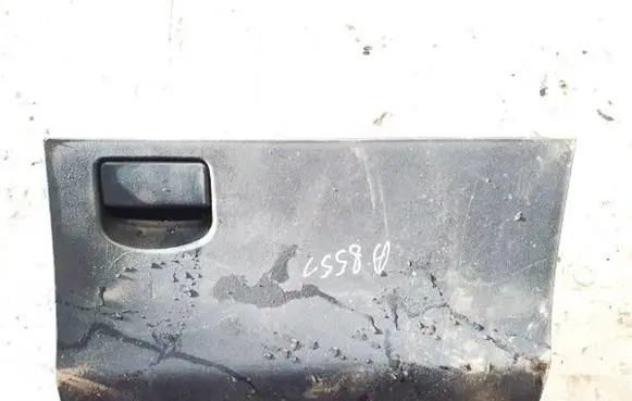 Toyota Yaris Glove box 555510d060 55551-0d060