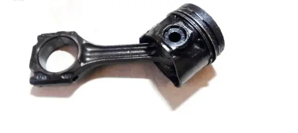 Volkswagen Golf III Piston with connecting rod 028h