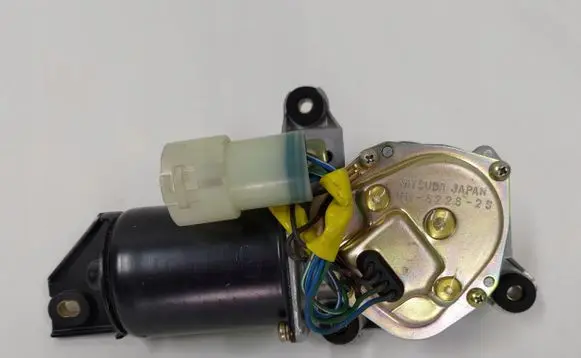 Subaru Impreza I Wiper motor WM62282S