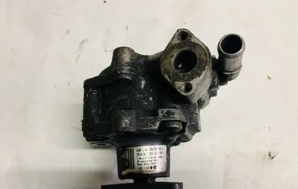 Audi Q5 SQ5 Power steering pump 8R0145155L