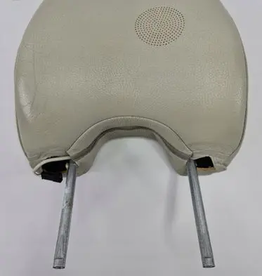 Volvo S60 Front seat headrest 