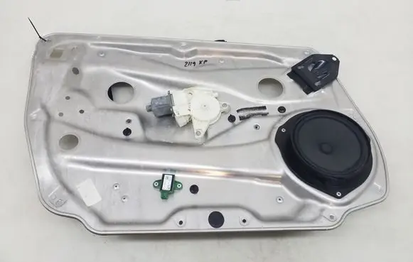 Mercedes-Benz GLK (X204) Front window lifting mechanism without motor A2047201979