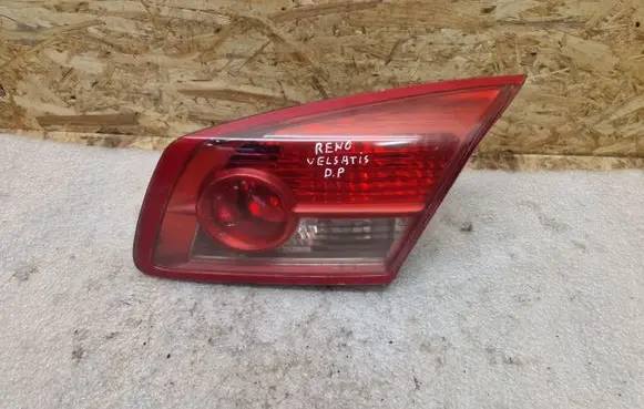 Renault Vel Satis Tailgate rear/tail lights 8200014363 8200384034
