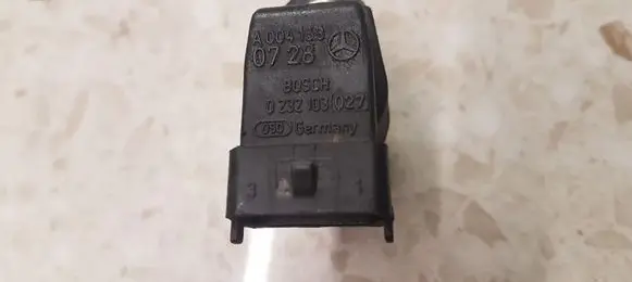 Mercedes-Benz ML W163 Camshaft position sensor 0232103027 A00415530728
