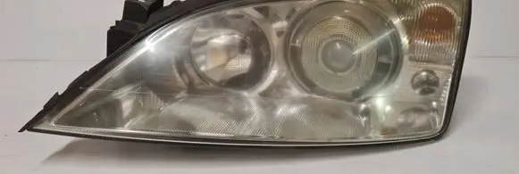Ford Mondeo Mk III Headlight/headlamp 1S7113006CL 0301174271