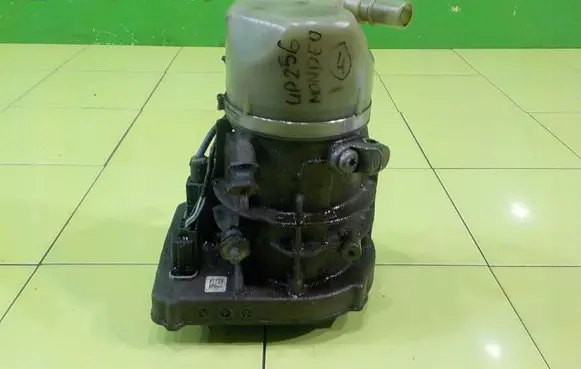 Ford Mondeo MK IV Power steering pump BG913K514FC UP256
