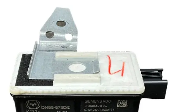 Mazda 6 Door central lock control unit/module DH55675DZ