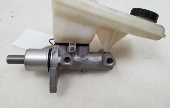 Nissan Primastar Master brake cylinder 