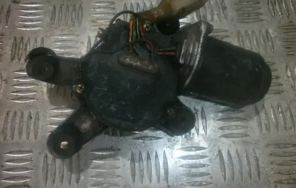 Subaru Forester SG Wiper motor