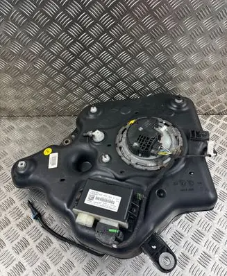 Audi A6 S6 C7 4G AdBlue liquid reservoir 4G0131877K 4G0907355G 4G0907355B