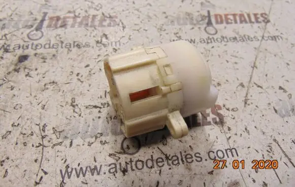 Nissan Juke I F15 Ignition lock contact 