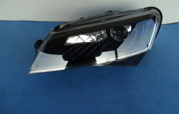 Skoda Superb B8 (3V) Headlight/headlamp 3V1941017B 1ZS01193945
