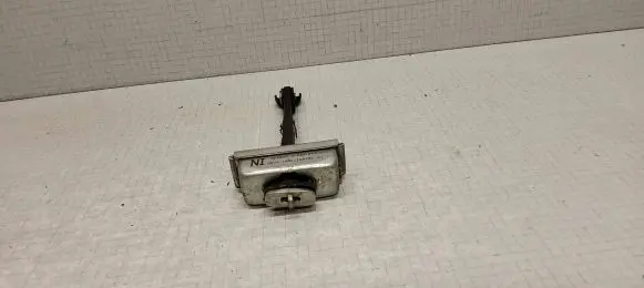 Toyota Verso Front door check strap stopper 5173991