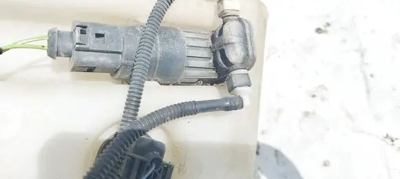 Windscreen/windshield washer pump