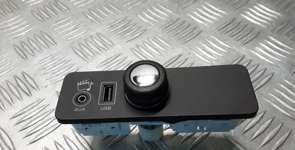 Land Rover Range Rover L405 USB socket connector CPLA19C166CB