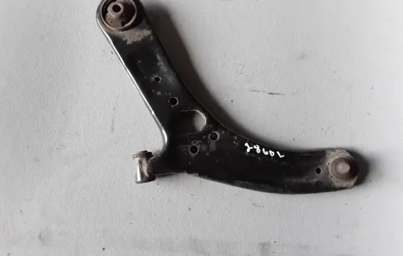 KIA Rio Front lower control arm/wishbone 54500-1W000