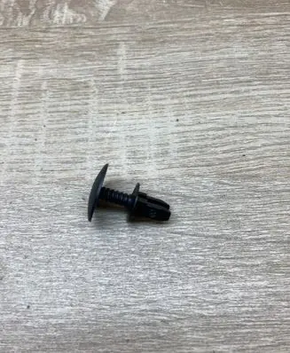 Volkswagen Golf III Other body part 1H0819055C