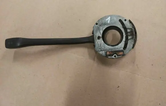 Volkswagen Scirocco Indicator stalk 321953513