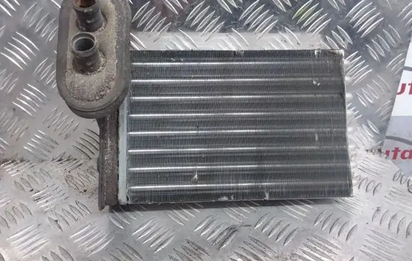 Volkswagen Golf III Heater blower radiator 1H1819031A