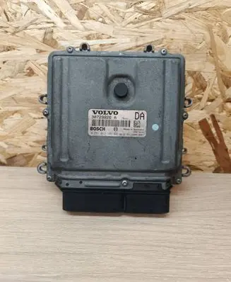 Volvo XC90 Engine control unit/module 30729826A 1039S10667 0281012103