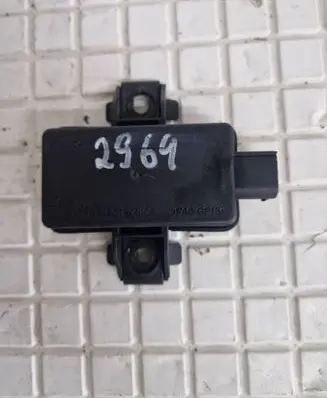 Mercedes-Benz E W213 Tire pressure control unit A0009008709