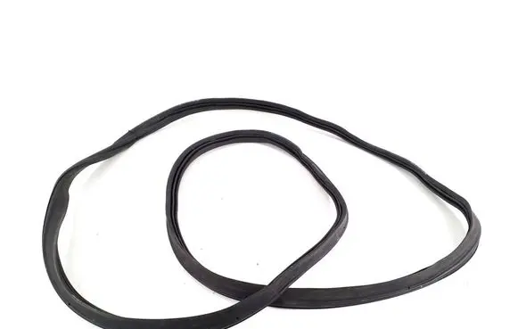 Porsche Cayenne (9Y0 9Y3) Trunk rubber seal (body) 9Y0827705C