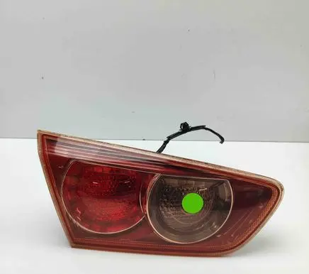 Mitsubishi Lancer Tailgate rear/tail lights 8330A393
