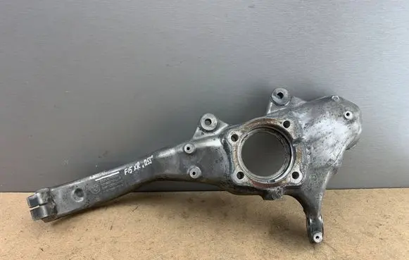 BMW X5 F15 Front wheel hub 6773783 31216773783