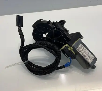 Mercedes-Benz E W211 Seat adjustment motor A2118203142 820418074 144053