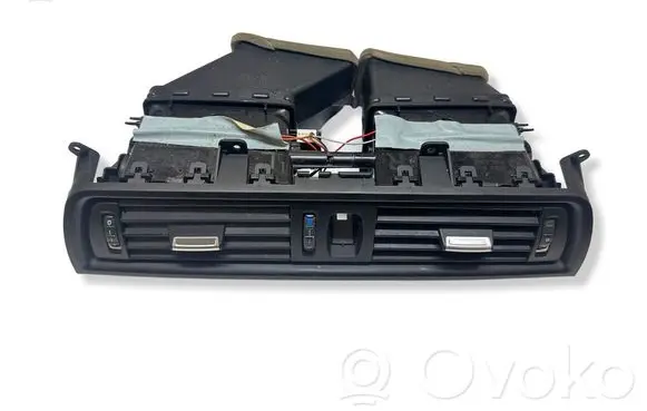 BMW 5 F10 F11 Dash center air vent grill 16828110
