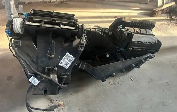 Volkswagen Golf V Interior heater climate box assembly 1k1820308