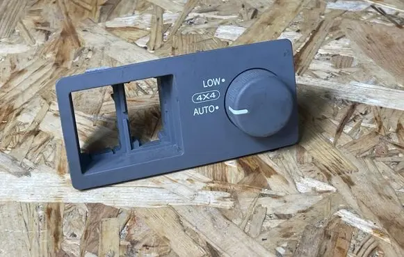 KIA Sorento Differential lock switch Y08C
