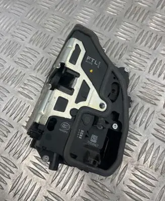 BMW 3 E90 E91 Front door lock 7059967