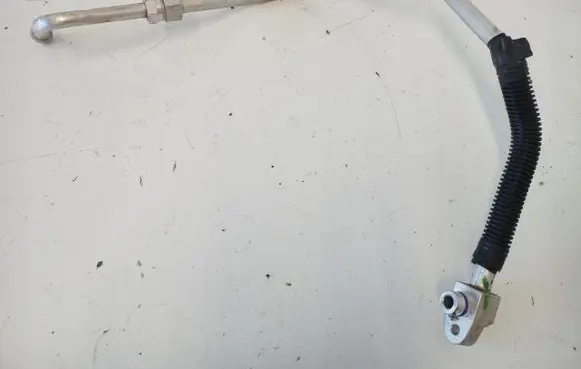 Air conditioning (A/C) pipe/hose