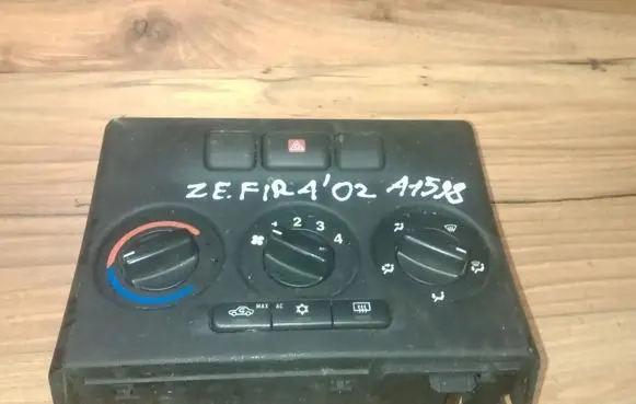Opel Zafira A Climate control unit 11755715 501.96493376