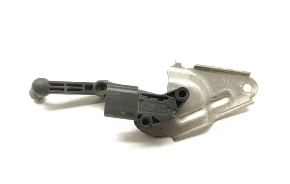 Tesla Model 3 Air suspension front height level sensor 1044941-00-B