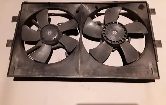 Mitsubishi Outlander Radiator cooling fan shroud 0708283