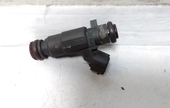 Volkswagen Phaeton Fuel injector 0280156180 079133551B