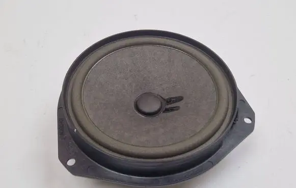 Fiat 500X Front door speaker 