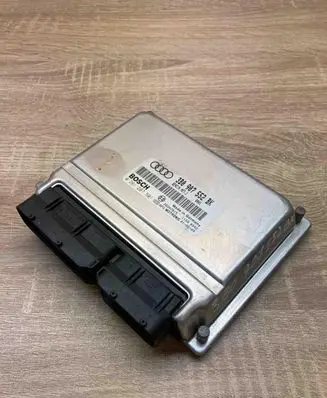 Audi A6 S6 C5 4B Engine control unit/module ECU 3B0907552BK 0261207501