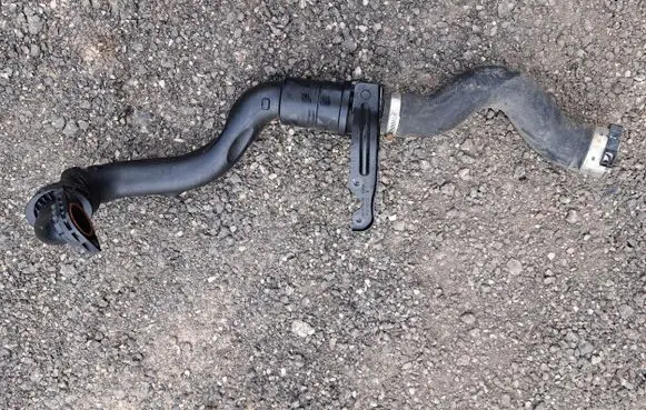 Ford Escape III Air intake hose/pipe LX616C750BA