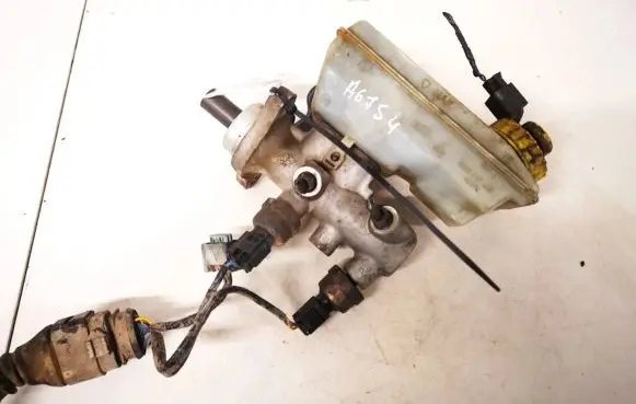 Master brake cylinder