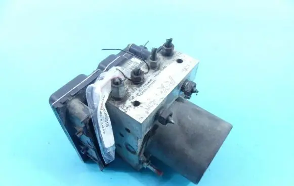 Toyota Avensis T270 ABS Pump 0265251490 IMPRK1104317